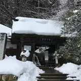 山寺の石段