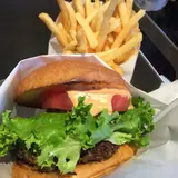 ヘンリーズバーガー（HENRY'S BURGER）