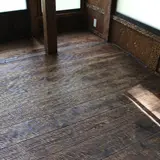 脱皮する家