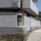 往来安全の石灯籠