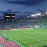 大阪市長居陸上競技場（長居スタジアム）