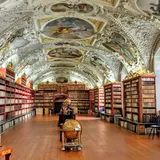 ストラホフ修道院図書館