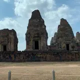 Prae Roup Temple