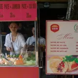 Bánh Mì 25