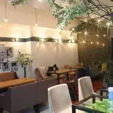カフェシフトスリー (CAFE SHIFT THREE)