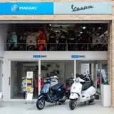 ピアッジオ・ベスパ コーナーショップ日本橋