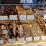 ブーランジェリー パティスリー トレトゥール アダチ（Boulangerie Patisserie Traiteur ADACHI）