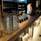 サイエンスバー INCUBATOR（インキュベータ）