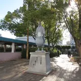 種田山頭火像