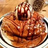 グロリアス チェーン カフェ（glorious chain cafe）