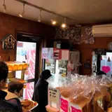 イソップベーカリー本店