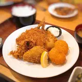 平塚漁港の食堂