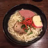 抱瓶
