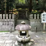 観心寺 楠木正成首塚