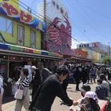 寺泊魚の市場通り(魚のアメ横)