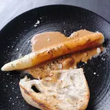 ビストロバル トロワキュイ