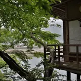 臥龍山荘