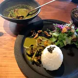 ルロワと満月とワイン。