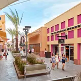 Las Vegas North Premium Outlets（ラスベガス・ノース・プレミアム・アウトレット）