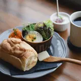 カフェ&コワーキング ' musumi '