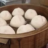 ブタまんの江戸清 大通り店