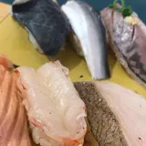 地魚回転寿司 山傳丸