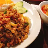 青山ガパオ食堂
