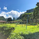 池の鶴の大桜