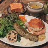 RACINES Boulangerie＆Bistro（ラシーヌブーランジェリアンドビストロ）
