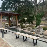 ゆばら湯っ足り広場