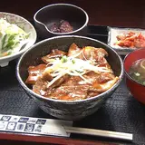 群馬名物 麦豚丼の上州亭/みなみ 高崎下小鳥店