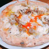 Pizzeria Il Suono Scorre 22（イル スオーノ スコッレ）