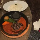 SALON BUTCHER & WINE