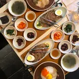Muwol Table Gangnam