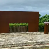 さとうきび畑の歌碑