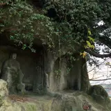 田沢磨崖仏（岩地蔵）