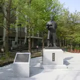 五代友厚銅像