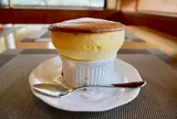 六盛 スフレ・カフェコーナー茶庭