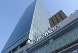 NEWoMan