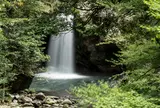 岳間渓谷