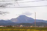 琵琶湖湖畔から伊吹山