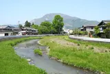 天野川と伊吹山