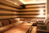 Lounge-R