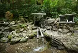 名水100選 「恵利原の水穴（天の岩戸）」