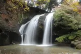月待の滝