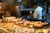 こんがりパン屋さん
