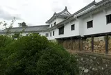 長い廊下を歩く西ノ丸跡