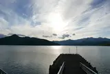 中禅寺湖畔で散歩
