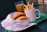 ラッキーピエロ マリーナ末広店
