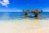 古宇利島ハート岩恋守寺社